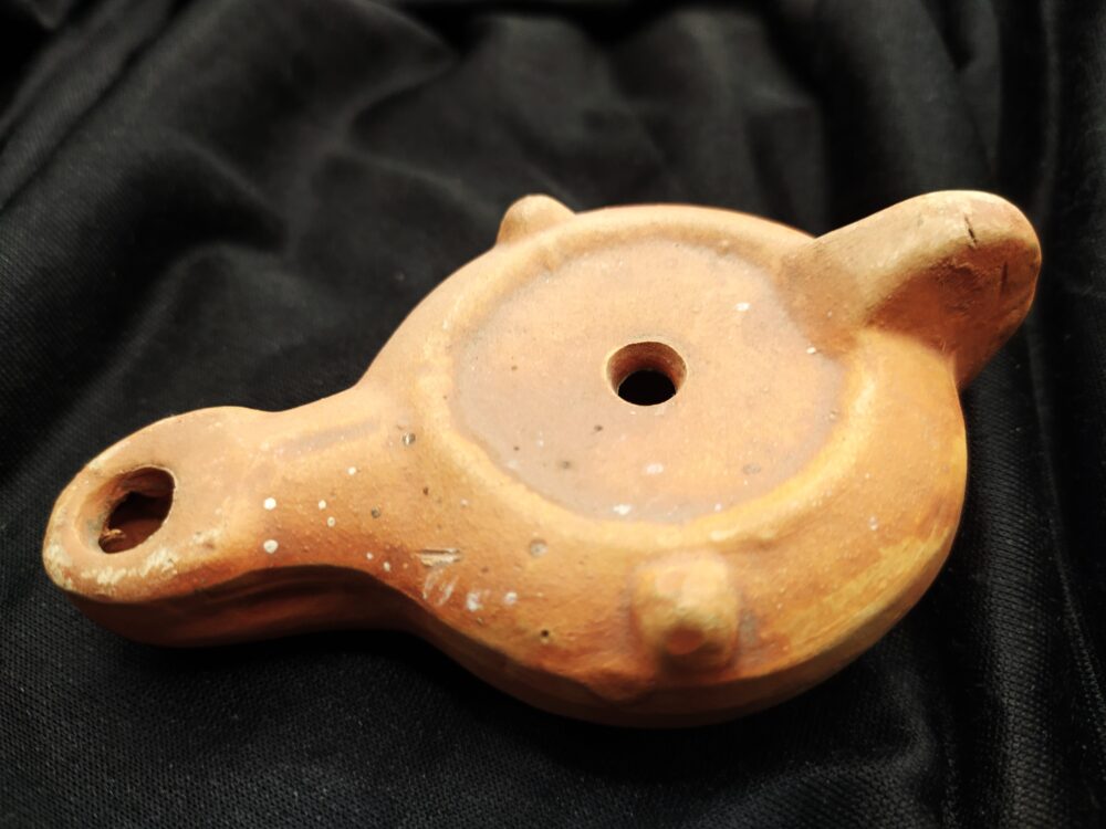 Replik einer römischen Tonlampe