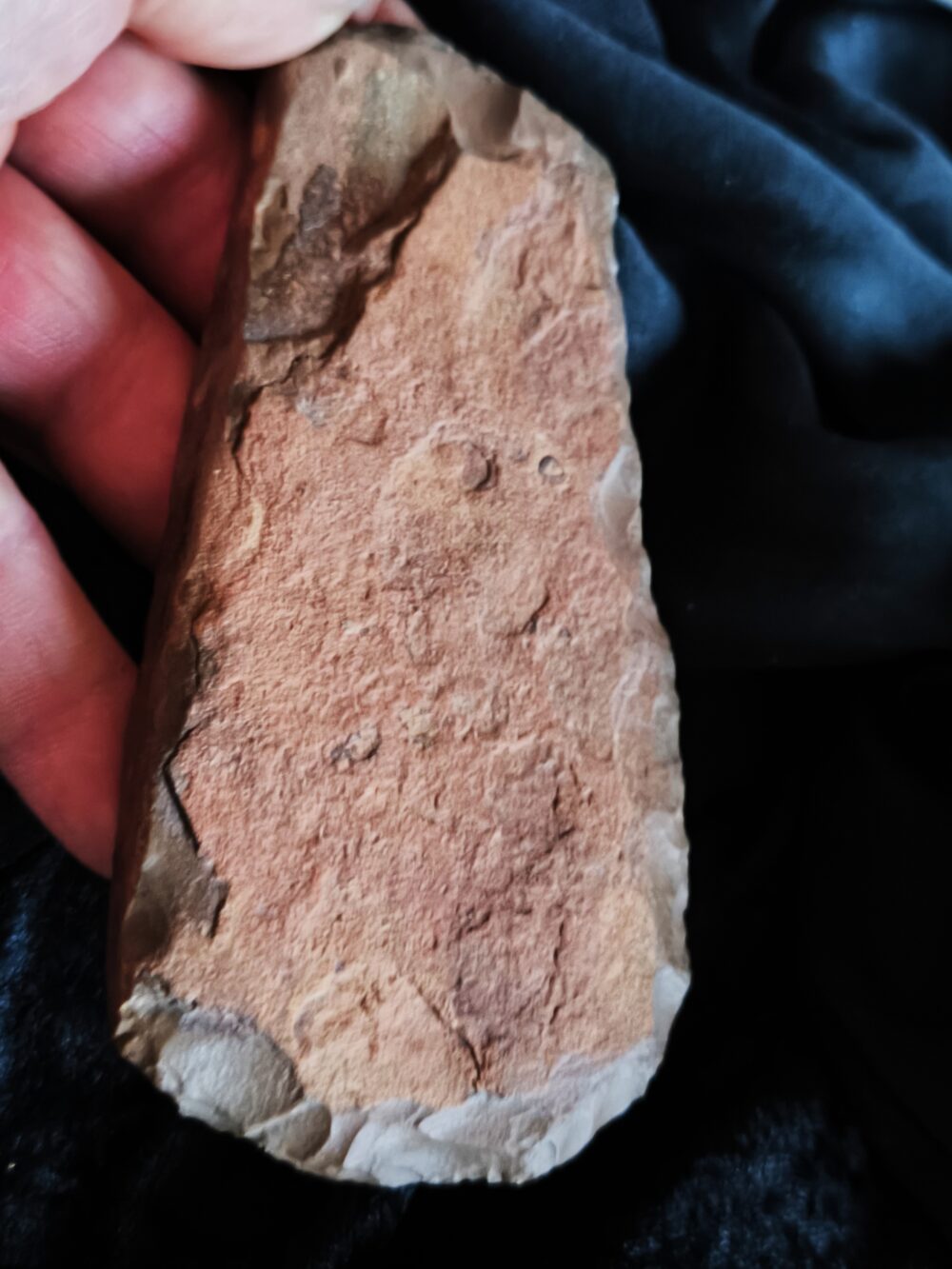 Flachbeil aus Plattensilex, Neolithikum, Marokko  * reserviert *