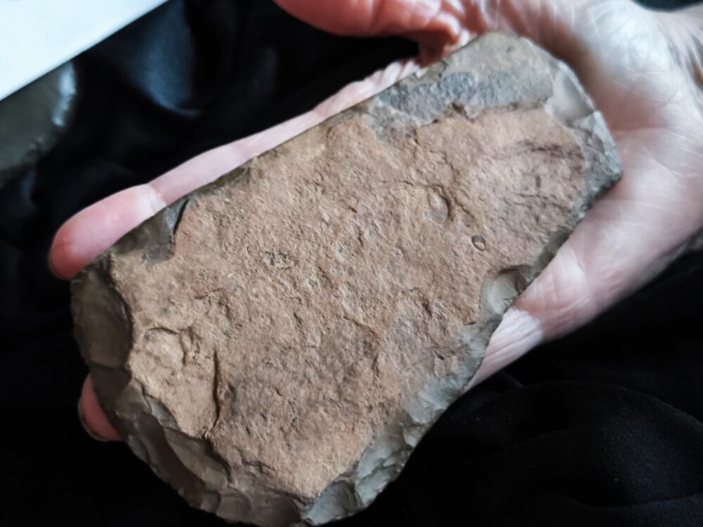 Flachbeil aus Plattensilex, Neolithikum, Marokko  * reserviert *