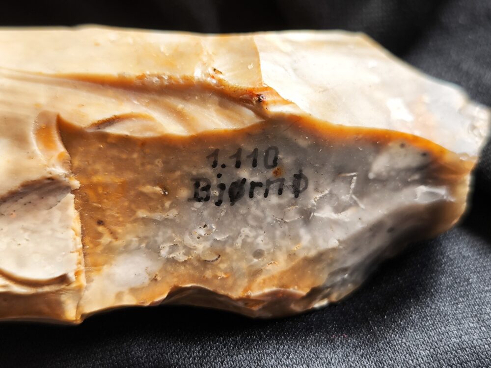 Schönes Kernbeil, Übergang Neolithikum / Mesolithikum, Björnö, Dänemark